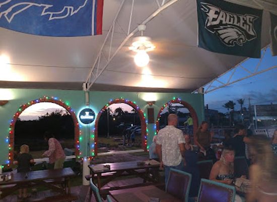 antigua-and-barbuda/dickenson-bay/bar/putters-bar-and-grill
