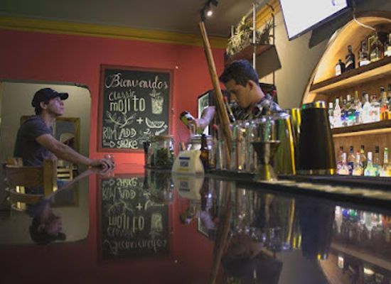 peru/ica/bar/black-monkey