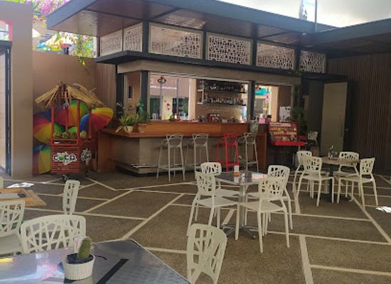 dominican-republic/puerto-plata/bar/umbrella-bar-1920