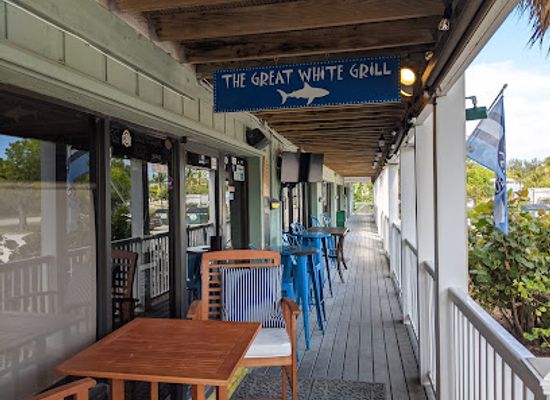 florida/sanibel-island/bar/great-white-grill