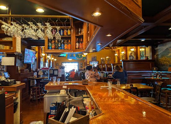 kentucky/outer-bluegrass/bar/augusta-pub