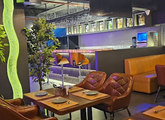 india/kanpur/saket-nagar/bar/thirsty-sip-restaurant