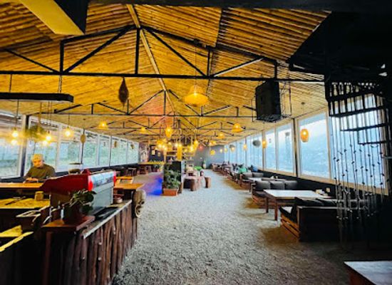 nepal/gosaikunda/bar/royal-jungle-restro-bar
