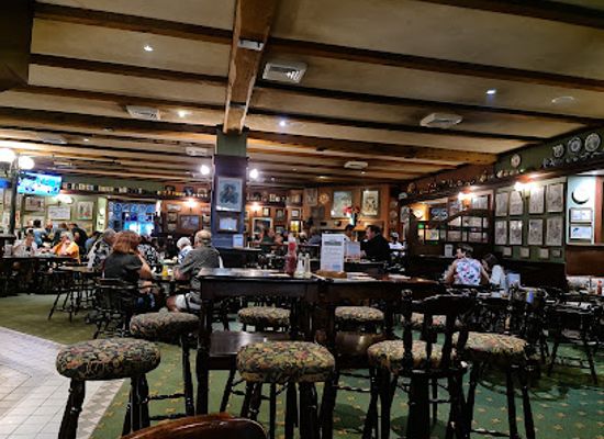 new-zealand/hawke-s-bay/bar/rose-shamrock-village-inn