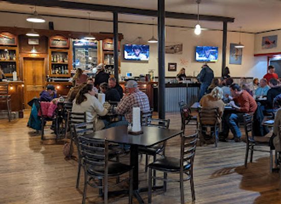 kansas/smoky-hills/bar/fly-boy-brewery-eats