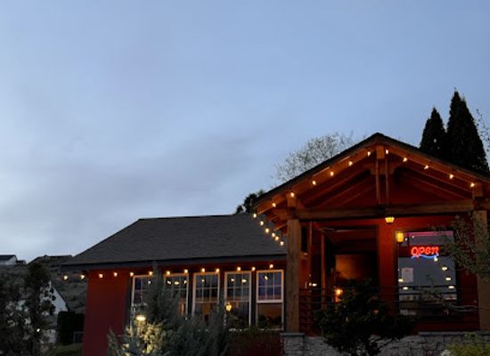 washington/lake-chelan/bar/the-cove-wine-games