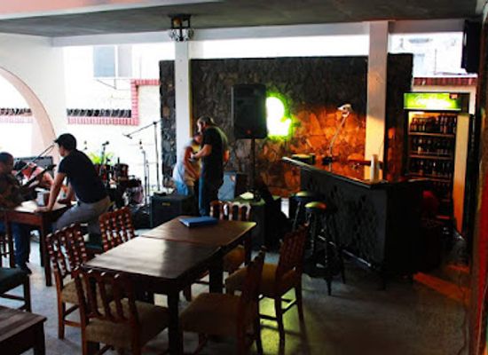 honduras/san-pedro-sula/bar/la-divina-comedia
