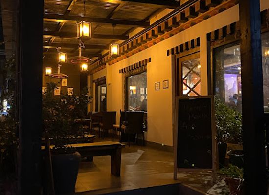 bhutan/thimphu/bar/slounge-the-recreation-bar