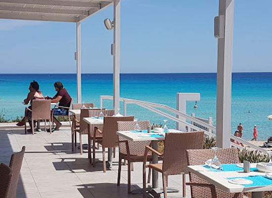 cyprus/nissi-beach/bar/nissi-bay-beach-bar