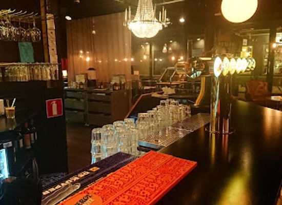 sweden/gastrikland/bar/harrys