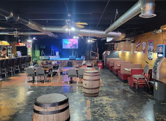 tennessee/highland-rim/bar/dillenger-s-the-hideout