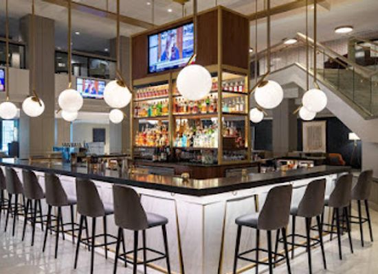 illinois/chicago/magnificent-mile/bar/reviver