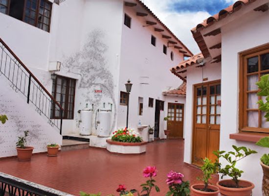 bolivia/pantanal/bar/kultur-berlin-hostel-restaurant-bar-nightclub