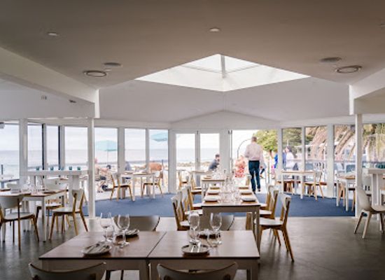 australia/central-coast/bar/avoca-beach-house-restaurant-bar