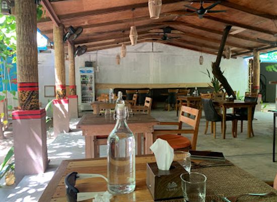 maldives/ukulhas/bar/fisherman-s-boat