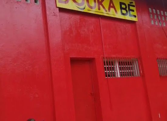 comoros/domoni/bar/douka-be