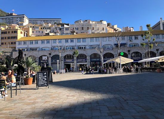 gibraltar/casemates-square/bar/the-square