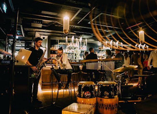 latvia/livonia/bar/minox-cocktailbar