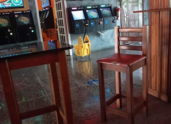 trinidad-and-tobago/chaguanas/bar/de-kourt-bar