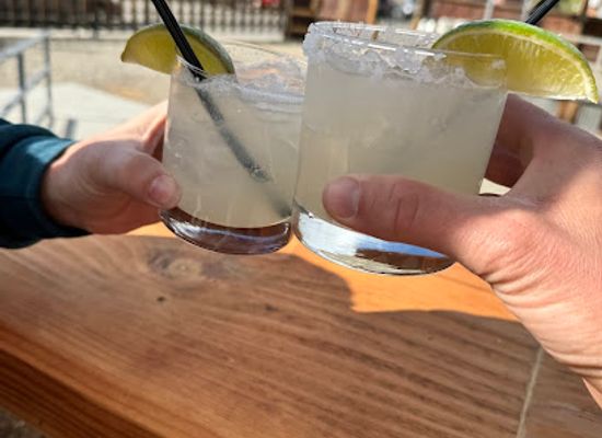 colorado/salida/bar/the-office-bar