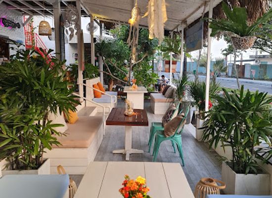 vietnam/con-dao-islands/bar/ula-restaurant-bar-con-dao