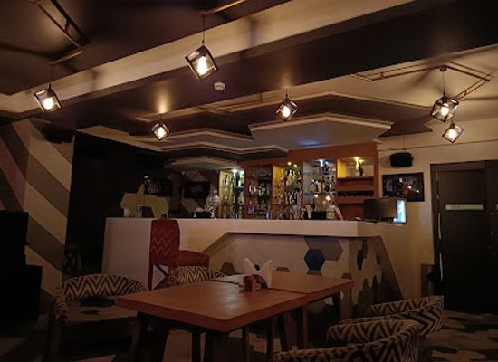india/guwahati/bar/the-alley-bar-kitchen