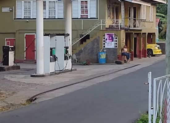 grenada/levera-beach/bar/lees-bar