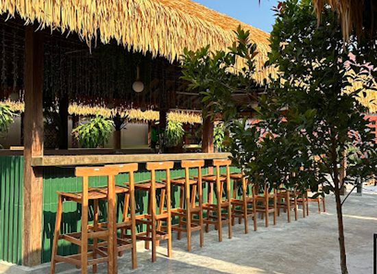 myanmar-burma/ngwe-saung-beach/bar/papaya-beach-club