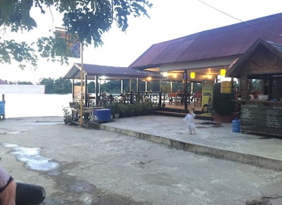 laos/si-phan-don-four-thousand-islands/bar/kamphong-riverside-restaurant