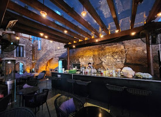mexico/bajio/bar/bartola