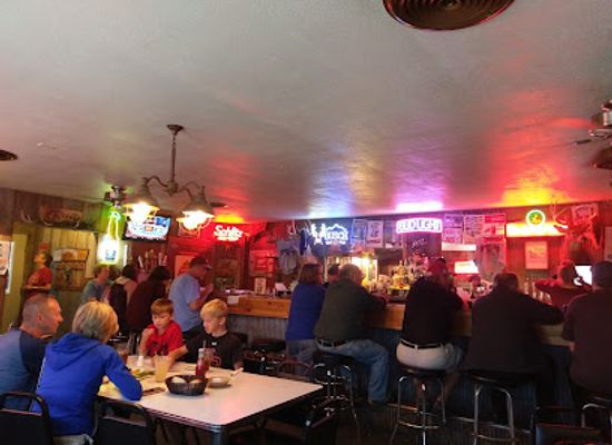 wisconsin/driftless-area/bar/spring-lake-inn