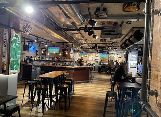 switzerland/northwestern-switzerland/bar/henry-s-live-music-sport-bar