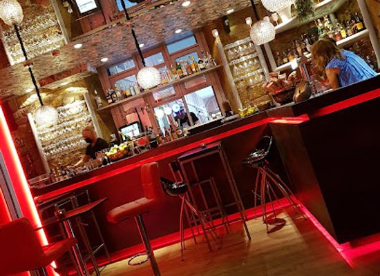 spain/san-sebastian/bar/white-tara