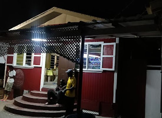 antigua-and-barbuda/indian-town-point/bar/minalva
