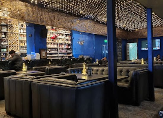 mongolia/eastern-steppe/bar/wall-street-restaurant-lounge