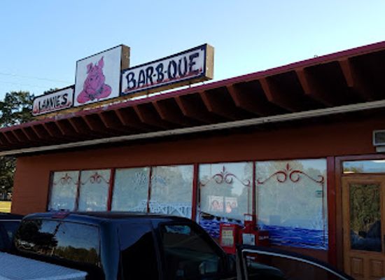 alabama/selma/bar/lannie-s-bar-b-q-2