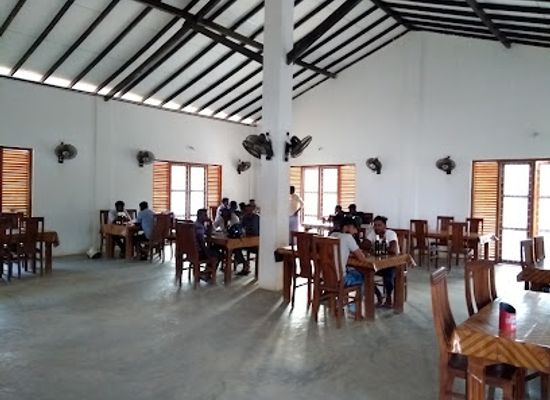 sri-lanka/kilinochchi-district/bar/liquor-store-wine-store