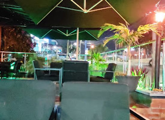 colombia/barranquilla/miramar/bar/frods-burgerhouse-cocktails