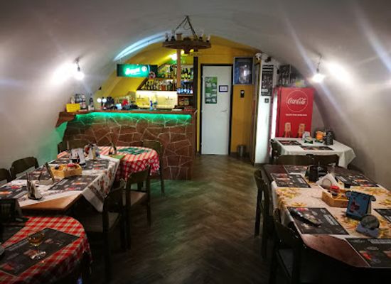 hungary/transdanubia/bar/ontode-borozo-sorozo