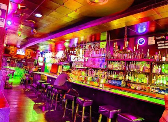 wisconsin/la-crosse/bar/yesterdays