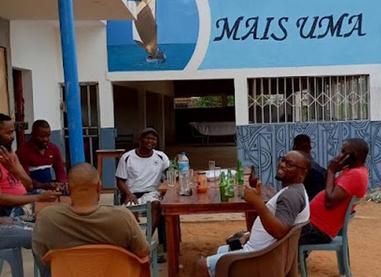 mozambique/inhambane-province/bar/mais-uma
