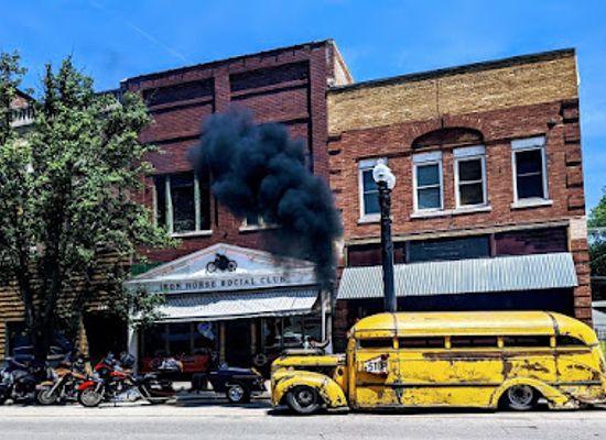 illinois/western-illinois/bar/jb-s-hideout
