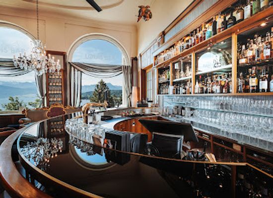 switzerland/lucerne/lake-lucerne/bar/louis-bar