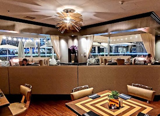 california/costa-mesa/bar/silver-trumpet-restaurant-and-bar