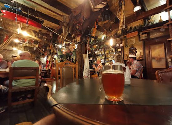 poland/hel-peninsula/bar/captain-morgan