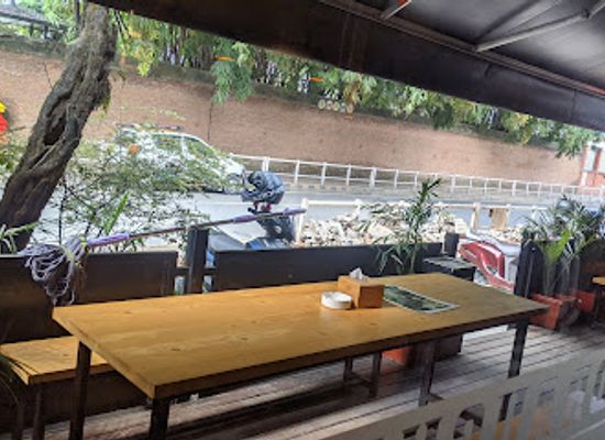 nepal/mid-hills/bar/nepal-micropub