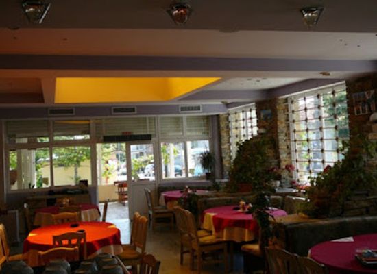 bulgaria/obzor/bar/restaurant-zora