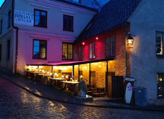 sweden/gotland/bar/surfers-visby