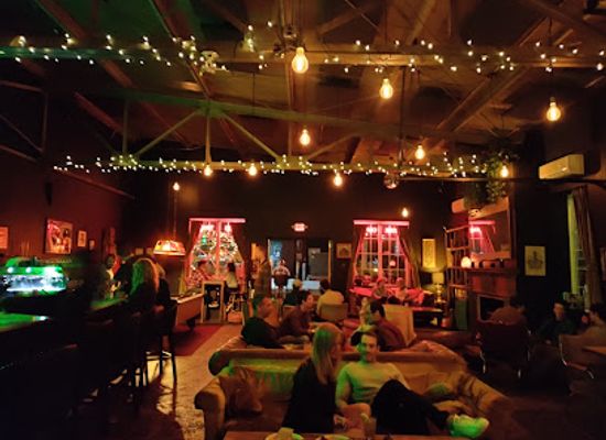 vermont/champlain-valley/bar/the-wallflower-collective