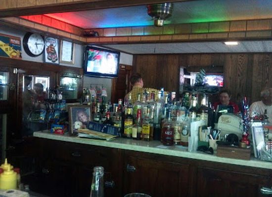 wisconsin/door-peninsula/bar/birmingham-s-bar-and-cottages